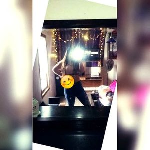 Meet your Posher, Adrianna